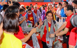 Ga Đà Nẵng tràn ngập cờ hoa đón 'Đoàn tàu Thống Nhất'