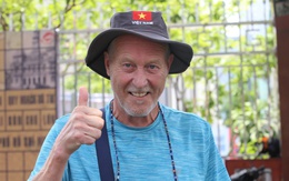 Ông Tây mê cuộc đua xe đạp Cúp truyền hình TP.HCM