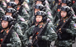 Nhan sắc không tì vết của khối nữ diễu binh