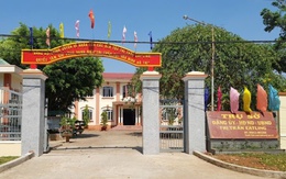 Vừa làm bí thư đảng ủy xã vừa giữ chức chủ tịch HĐND thị trấn: Bận quá chưa xin thôi nhiệm?!