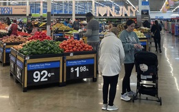 Trước giờ G thuế quan: Dân Mỹ tích trữ, người 'mua gấp đôi mọi thứ', người mua 20 chai dầu ăn
