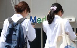 Hàn Quốc tiếp tục khủng hoảng giáo dục y khoa, nguy cơ 'mất' 8.300 sinh viên
