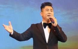 Live show Ánh dương soi sáng của Lê Anh Tuấn với những ca khúc về Bác Hồ