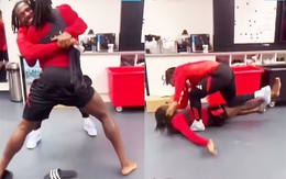 Sao Ngoại hạng Anh Traore được fan gợi ý đi đánh ở UFC vì… vật giỏi