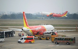 Hàng không rầm rộ bán hàng trên máy bay, Vietjet dừng bán bộ lễ cúng trong chuyến bay Côn Đảo