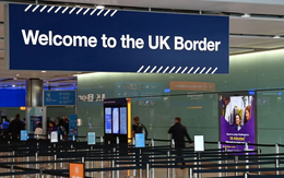 Thủ tướng Anh cam kết siết chặt visa, cải tổ hệ thống nhập cư