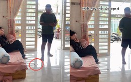 Chồng làm rơi tờ 500.000 đồng trước mặt vợ mà không dám nhận