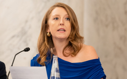 Chân dung nữ bác sĩ trẻ được ông Trump đề cử vị trí Tổng y sĩ Mỹ