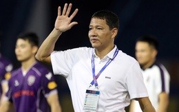 HLV Anh Đức và thách thức ổn định ‘phòng thay đồ’