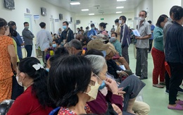 Mòn mỏi chờ khám bảo hiểm y tế khiến nhiều người chọn khám dịch vụ