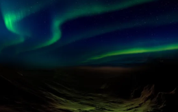 Lần đầu chụp được ảnh cực quang trên sao Hỏa