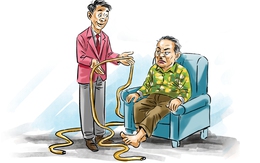 Biếu sếp ít lòng lợn mà có vẻ ổng không vui rồi đó