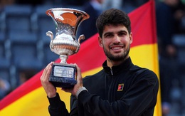 Alcaraz tự tin chinh phục Roland Garros sau khi chấm dứt chuỗi 26 trận bất bại của Sinner