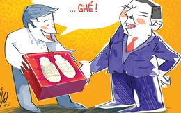 Vì sao nhân viên tặng sếp đôi dép tổ ong thần thánh?