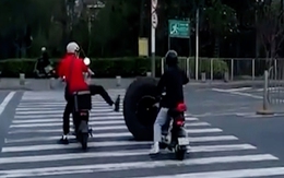 Anh hùng cứu bánh xe