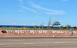 Chính thức thay tên quảng trường 1 Tháng 4 ở Tuy Hòa thành quảng trường Phú Yên