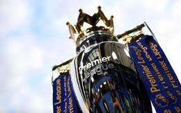 Fan Liverpool khó chịu vì Cúp Ngoại hạng Anh khắc tên thiếu nhất quán