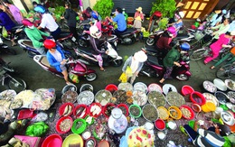 Lắng nghe chuyện giữa chợ