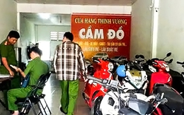 Phát hiện cơ sở cầm đồ 'chui' ở Phú Quốc tàng trữ dao, kiếm