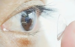 Kính áp tròng 'siêu thị lực' giúp người đeo nhìn thấy ánh sáng hồng ngoại