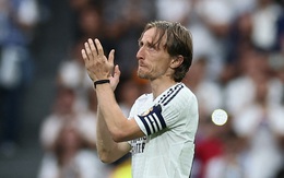 Lời chia tay Real của Modric: 'Đừng khóc vì mọi thứ kết thúc'