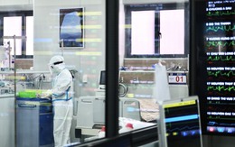 Biến chủng COVID-19 tại Việt Nam có thể lây lan nhanh: Không hoang mang nhưng không chủ quan