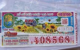 Chủ đại lý ở Thủ Đức bị lừa đổi 2 tấm vé số giả trúng giải tư
