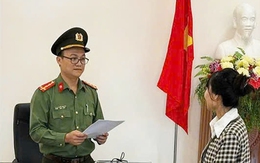 Khởi tố 3 người phụ nữ vận chuyển trái phép tiền tệ qua biên giới