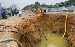 Tìm kiếm người mất tích dưới 'hố tử thần'