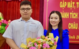 Bình Định thưởng nóng nam sinh đoạt huy chương bạc Olympic tin học châu Á - Thái Bình Dương