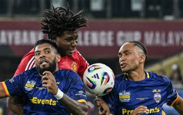 CĐV châu Âu 'mỉa mai' Man United khi thua đội Đông Nam Á