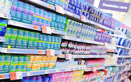 Anh phát hiện nồng độ thuốc trừ cỏ cực cao trong băng vệ sinh