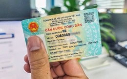 Định cư nước ngoài, muốn làm thẻ căn cước có phải về nước không?