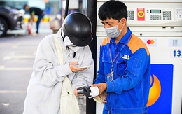 Người trẻ không xài chiếc ví truyền thống, không dùng tiền mặt