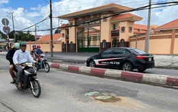 Thót tim khi đi đoạn đường có ‘ổ gà’ ở 
Cần Thơ