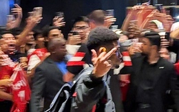 Ngôi sao Man United gây phẫn nộ khi đưa 'ngón tay thối' với CĐV Malaysia
