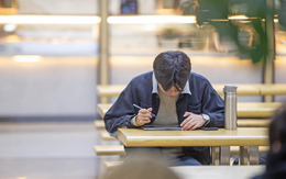 Nở rộ dịch vụ 'khử mùi AI' mùa tốt nghiệp tại Trung Quốc