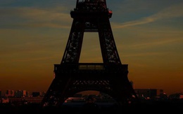 Tháp Eiffel sẽ nháy đèn mỗi khi PSG ghi bàn ở chung kết Champions League