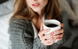 Độ tuổi nào dễ bị caffeine tác động đến giấc ngủ nhất?
