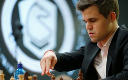 'Vua cờ' Magnus Carlsen gây sốc khi 'chọc khuấy' làng đua xe F1
