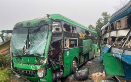Xe khách lấn làn gây tai nạn trên quốc lộ, 3 người bị thương