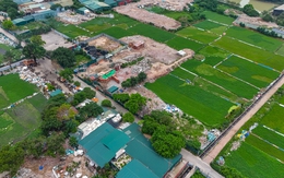 Đất nông nghiệp ở Hà Nội bị đổ thải 'tan nát', san gạt nham nhở như công trường