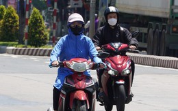 Người Đà Nẵng thành 'ninja' ra đường trong nắng nóng đầu mùa