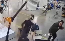 Robot nổi loạn, lao vào tấn công kỹ sư vận hành