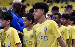 Cristiano Ronaldo khoe con trai lần đầu lên tuyển U15 Bồ Đào Nha