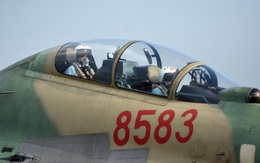 Tiễn phi đội tiêm kích, trực thăng trình diễn trong lễ diễu binh về lại đơn vị