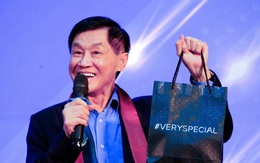 Doanh nhân Johnathan Hạnh Nguyễn nhắc sinh viên làm việc đúng quy định để 'ăn no, ngủ yên'