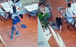 Nam nhân viên lau nhà 'quá sạch' khiến nữ đồng nghiệp ngã dập mông