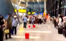 Cộng đồng mạng hiến kế làm mái che cho nhà ga T3 khỏi bị dột