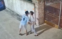 Vợ sung sướng khi được chồng cho tiền